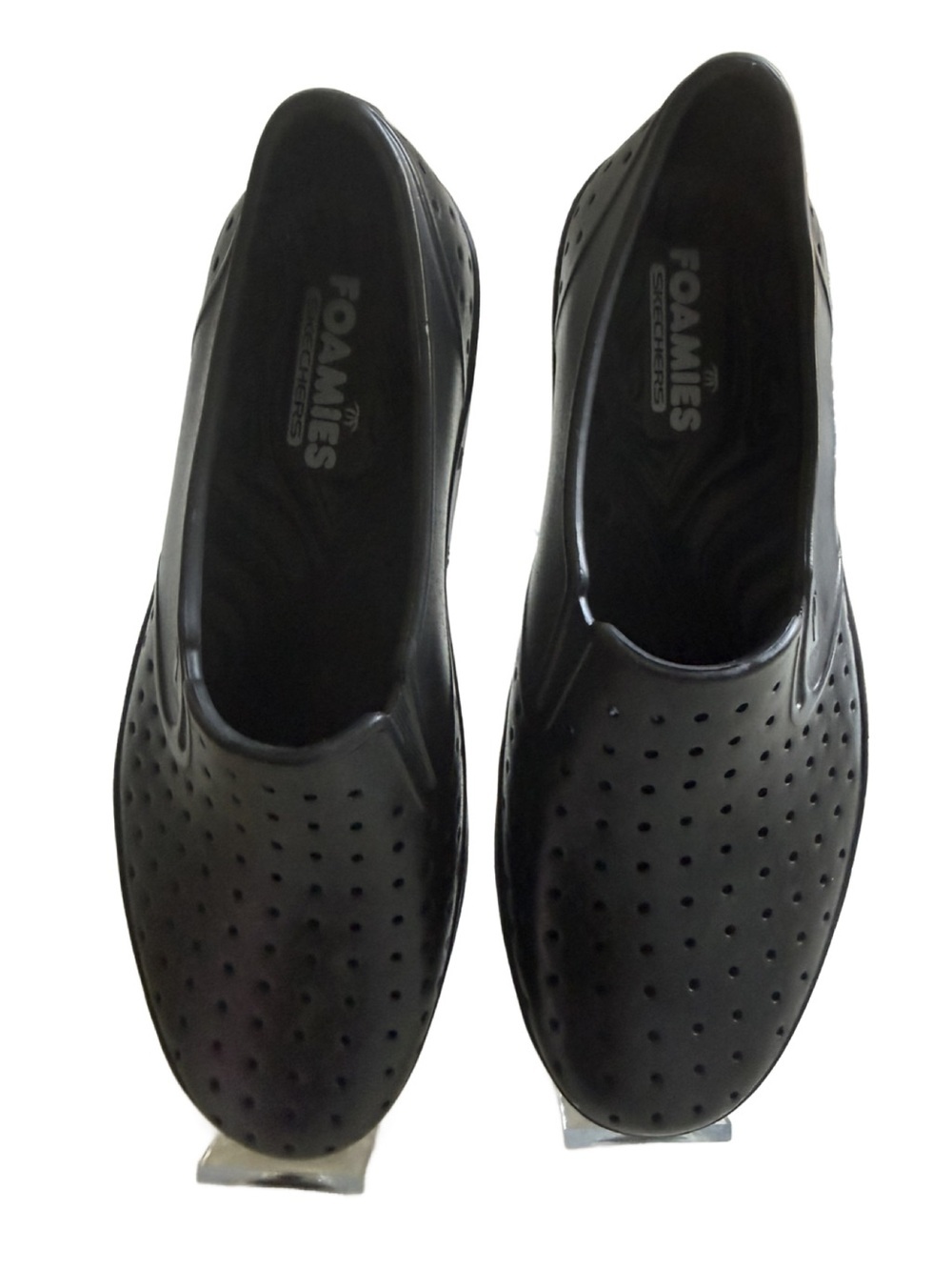 Skechers Women's Foamies Vista - Pier Avenue slip-on loafers. NWOT. Size 7